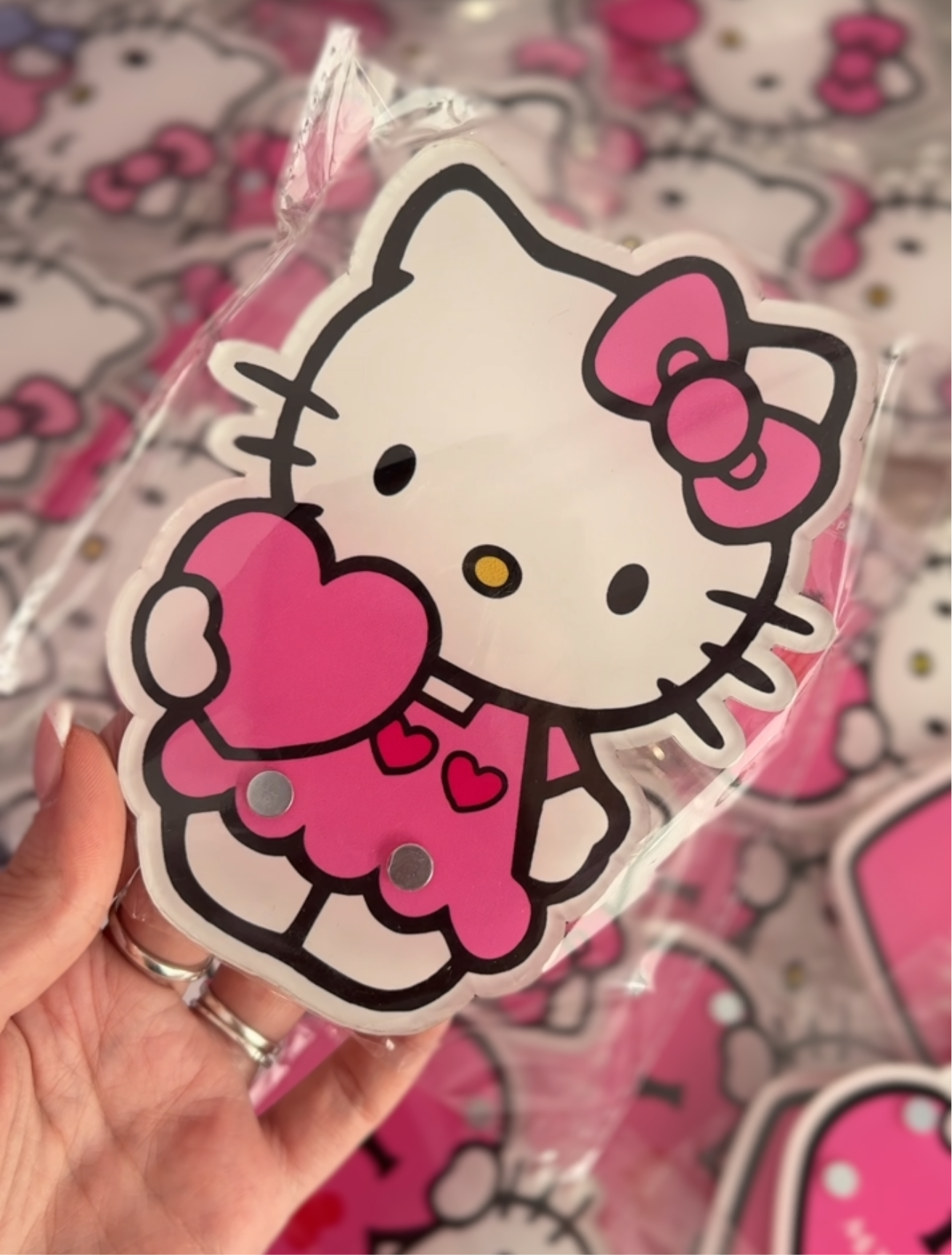 Hello kitty lash tiles